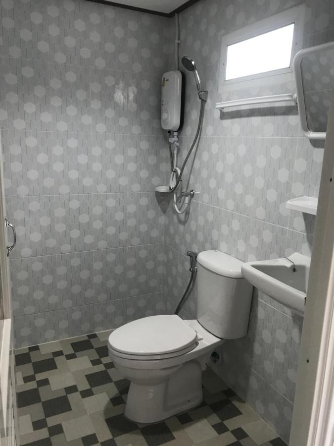 บ้านวิรา ห้องพัก Baan Wira Кхон Каен Екстериор снимка