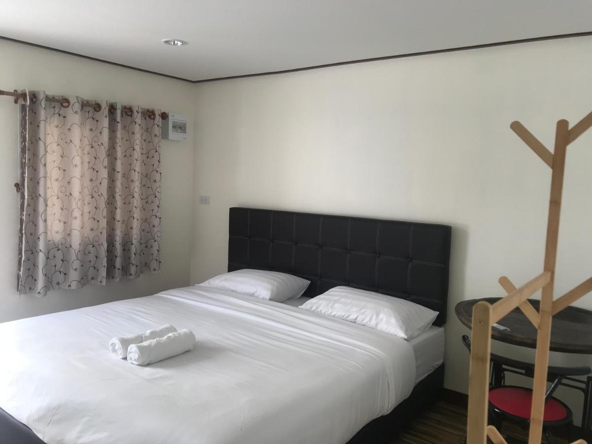 บ้านวิรา ห้องพัก Baan Wira Кхон Каен Екстериор снимка