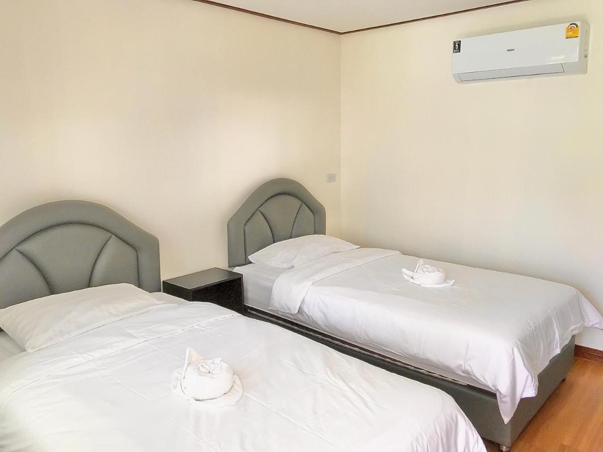 บ้านวิรา ห้องพัก Baan Wira Кхон Каен Екстериор снимка